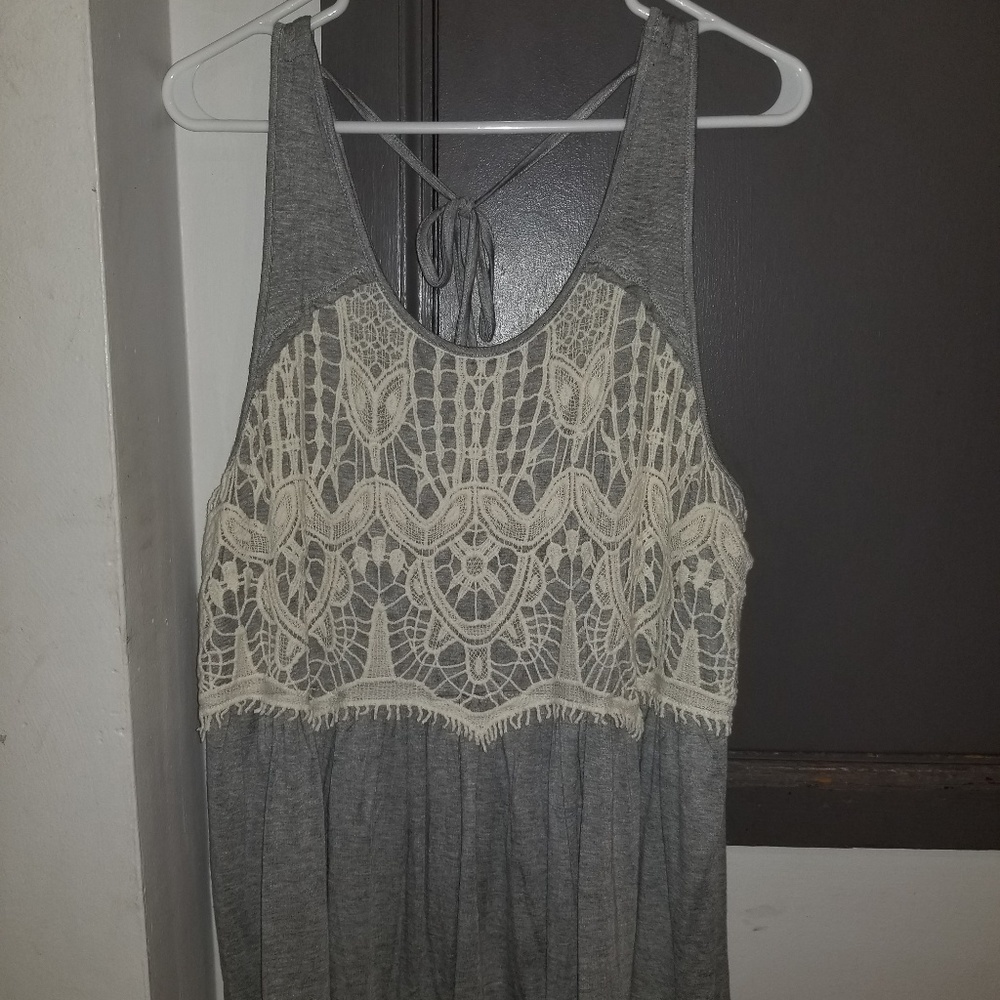 Crochet detail flowy tank